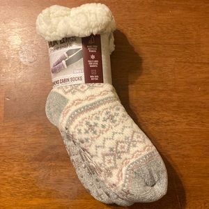 MUK LUK cabin socks